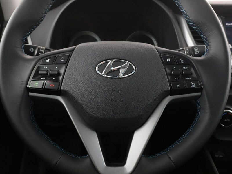 Hyundai Tucson automat panorama navi kamera grzane fotele LED Bluetooth III (2015-2020)