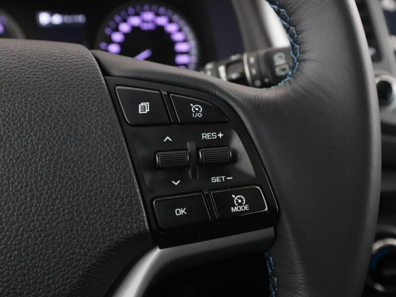 Hyundai Tucson automat panorama navi kamera grzane fotele LED Bluetooth III (2015-2020)