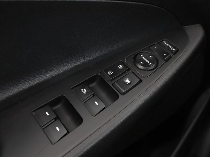 Hyundai Tucson automat panorama navi kamera grzane fotele LED Bluetooth III (2015-2020)