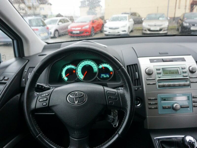 Toyota Corolla Verso III (2004-2009)