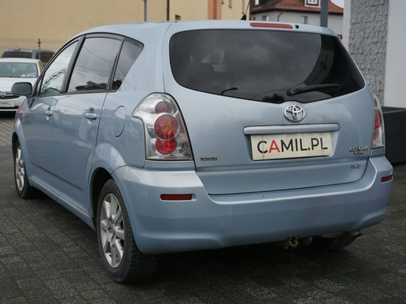 Toyota Corolla Verso III (2004-2009)