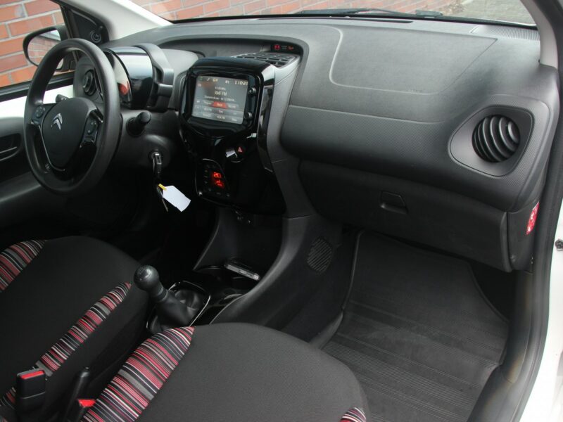 Citroen C1 Klimatronik*Grzane Fotele*Komp*Esp*Led*Bluetooth*1 wł*Gwar VGS !!! II (2014-)