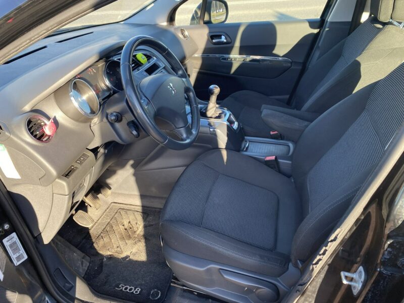 Peugeot 5008 Benzyna, hak, opony wielosezonowe, 5 miejsc, tempomat, isofix,czujniki I (2009-2017)