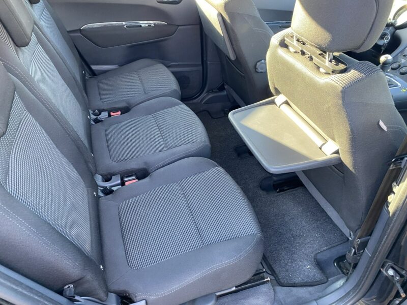 Peugeot 5008 Benzyna, hak, opony wielosezonowe, 5 miejsc, tempomat, isofix,czujniki I (2009-2017)