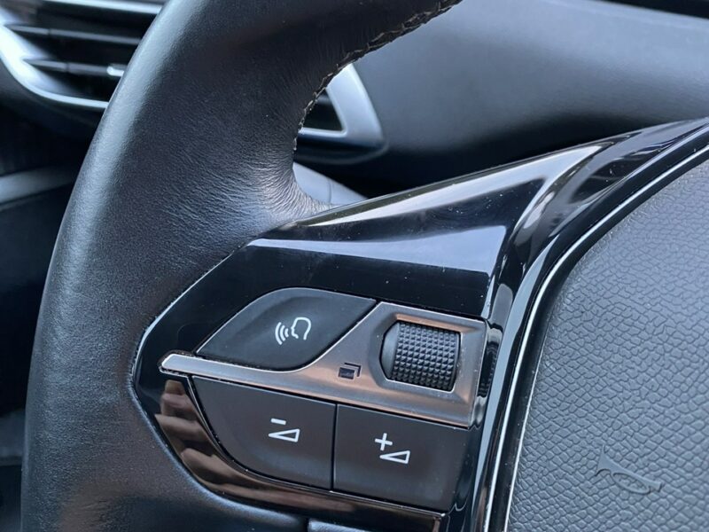 Peugeot 3008 Niski Przebieg, Navi, Tempomat, Gwarancja! II (2016-)