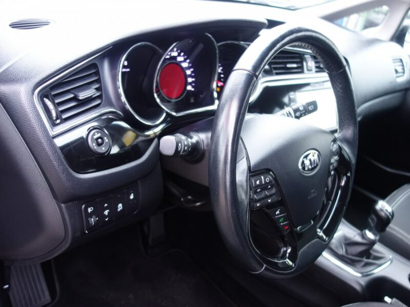 Kia Cee'd Kia Ceed 2018 1.6 benzyna 135km navi kamera przebieg 83tys III (2018-)