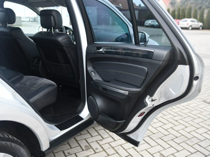Mercedes ML 320 3,0cdi Automat,Alcantara,Navi,Podg.Fot.Klimatr 2 str.Xenony W164 (2005-)