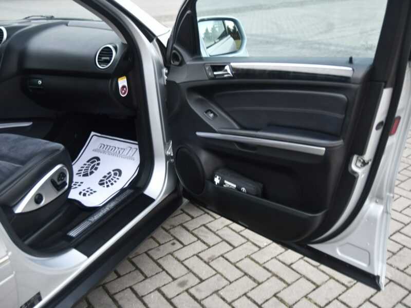 Mercedes ML 320 3,0cdi Automat,Alcantara,Navi,Podg.Fot.Klimatr 2 str.Xenony W164 (2005-)