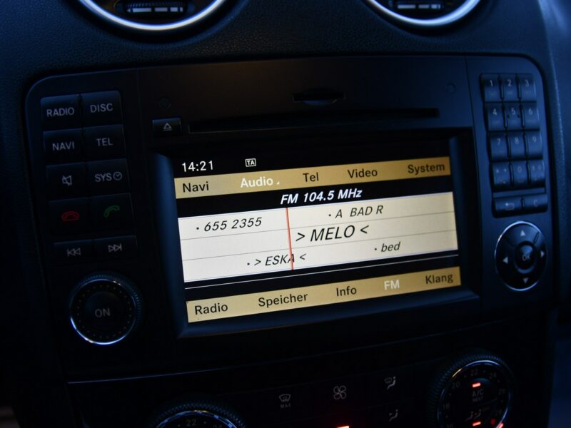 Mercedes ML 320 3,0cdi Automat,Alcantara,Navi,Podg.Fot.Klimatr 2 str.Xenony W164 (2005-)
