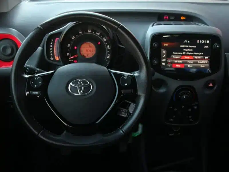 Toyota Aygo Navi*Klima*GrzFot*Kamera*PanelDotyk*Esp*Led*BT*Alu15*Android*Gwar VGS II (2014-)