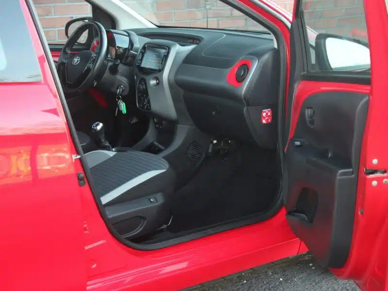 Toyota Aygo Navi*Klima*GrzFot*Kamera*PanelDotyk*Esp*Led*BT*Alu15*Android*Gwar VGS II (2014-)