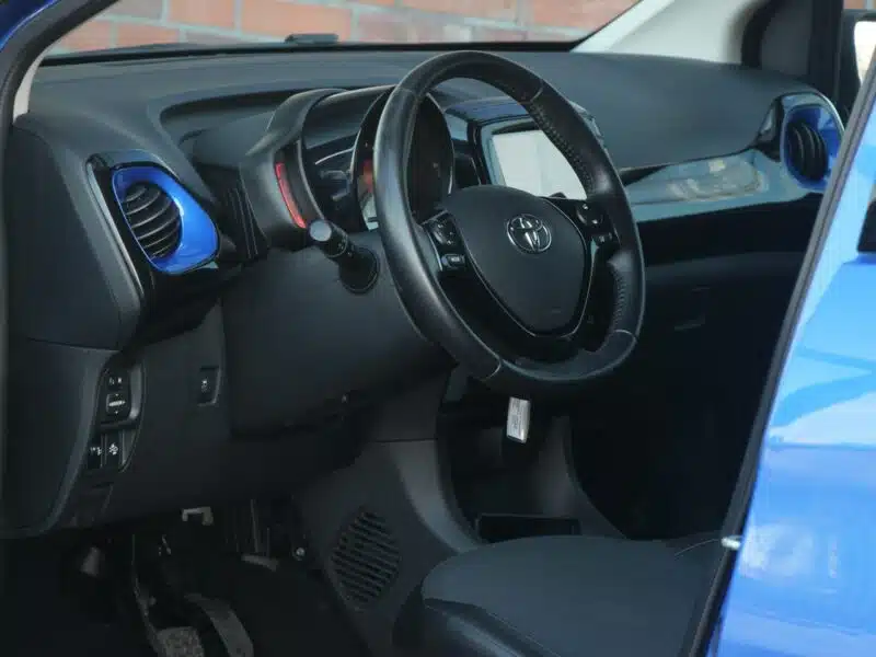 Toyota Aygo Automat*Navi*Radar*AsysToru*Klimatr*Kamera*Led*Alu*GrzFot*Gwar VGS!!! II (2014-)
