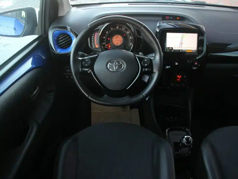 Toyota Aygo Automat*Navi*Radar*AsysToru*Klimatr*Kamera*Led*Alu*GrzFot*Gwar VGS!!! II (2014-)