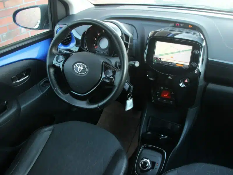 Toyota Aygo Automat*Navi*Radar*AsysToru*Klimatr*Kamera*Led*Alu*GrzFot*Gwar VGS!!! II (2014-)
