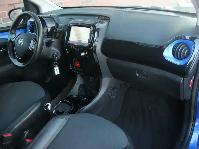 Toyota Aygo Automat*Navi*Radar*AsysToru*Klimatr*Kamera*Led*Alu*GrzFot*Gwar VGS!!! II (2014-)