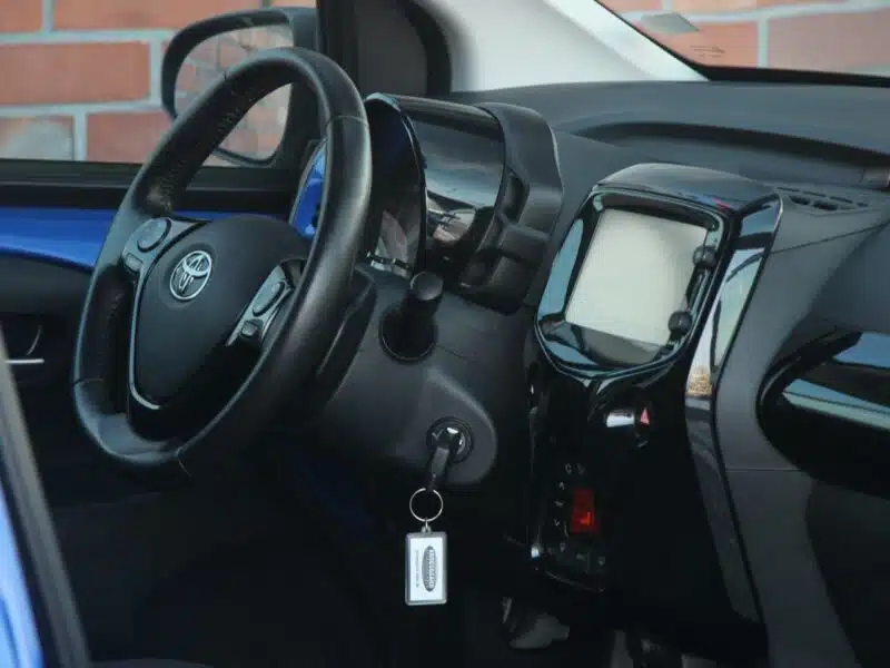 Toyota Aygo Automat*Navi*Radar*AsysToru*Klimatr*Kamera*Led*Alu*GrzFot*Gwar VGS!!! II (2014-)