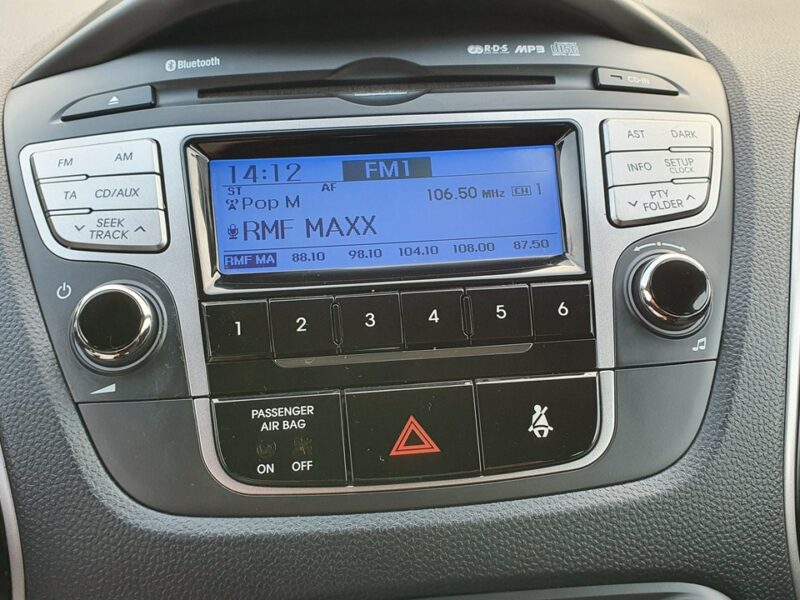 Hyundai ix35 2.0i 163KM # Climatronic # Parktronic # PółSkóra # Serwis do Końca !