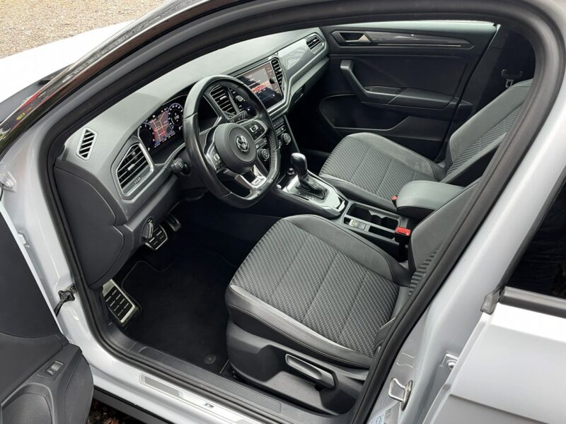 Volkswagen T-Roc R-Line,LED, Klima, Navi, Akt. Temp, Asystenci, CarPlay, Kamera Cofania
