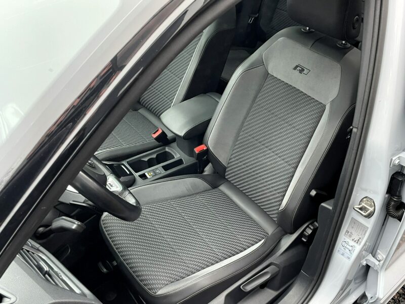 Volkswagen T-Roc R-Line,LED, Klima, Navi, Akt. Temp, Asystenci, CarPlay, Kamera Cofania