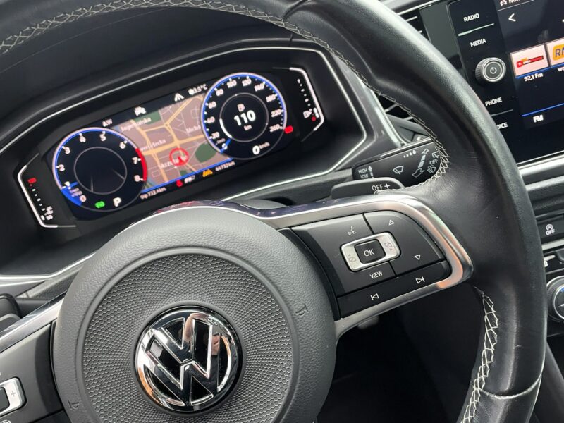 Volkswagen T-Roc R-Line,LED, Klima, Navi, Akt. Temp, Asystenci, CarPlay, Kamera Cofania