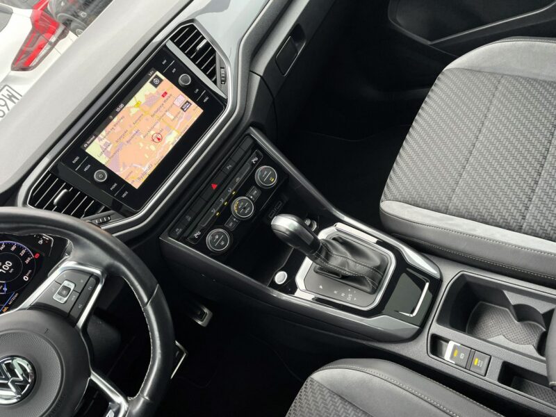 Volkswagen T-Roc R-Line,LED, Klima, Navi, Akt. Temp, Asystenci, CarPlay, Kamera Cofania