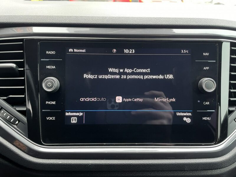 Volkswagen T-Roc R-Line,LED, Klima, Navi, Akt. Temp, Asystenci, CarPlay, Kamera Cofania