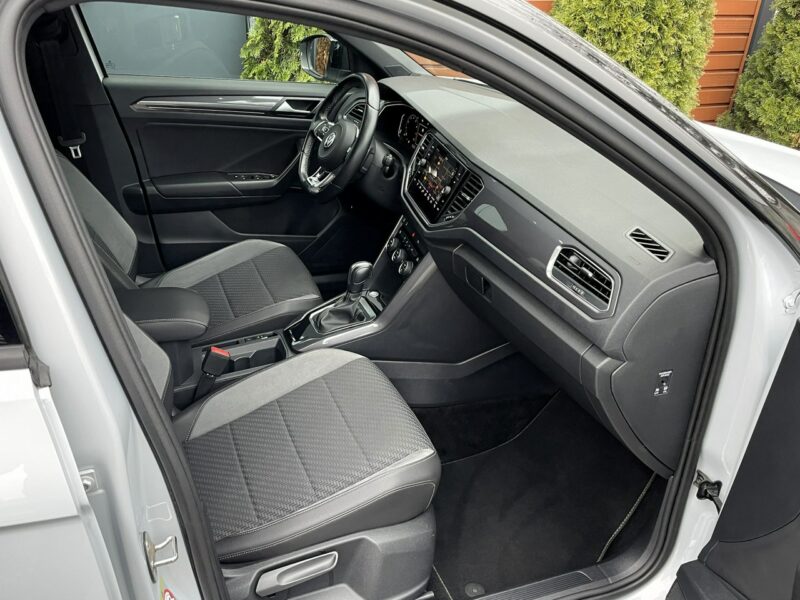 Volkswagen T-Roc R-Line,LED, Klima, Navi, Akt. Temp, Asystenci, CarPlay, Kamera Cofania