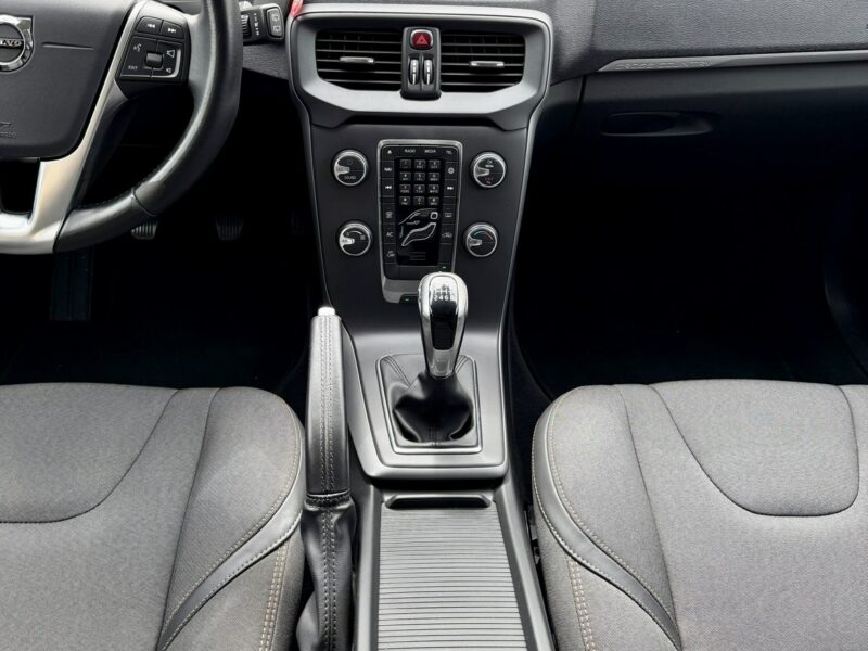 Volvo V40 Cross Country 150PS,D3,Navi,Serwis ASO,Gwarancja