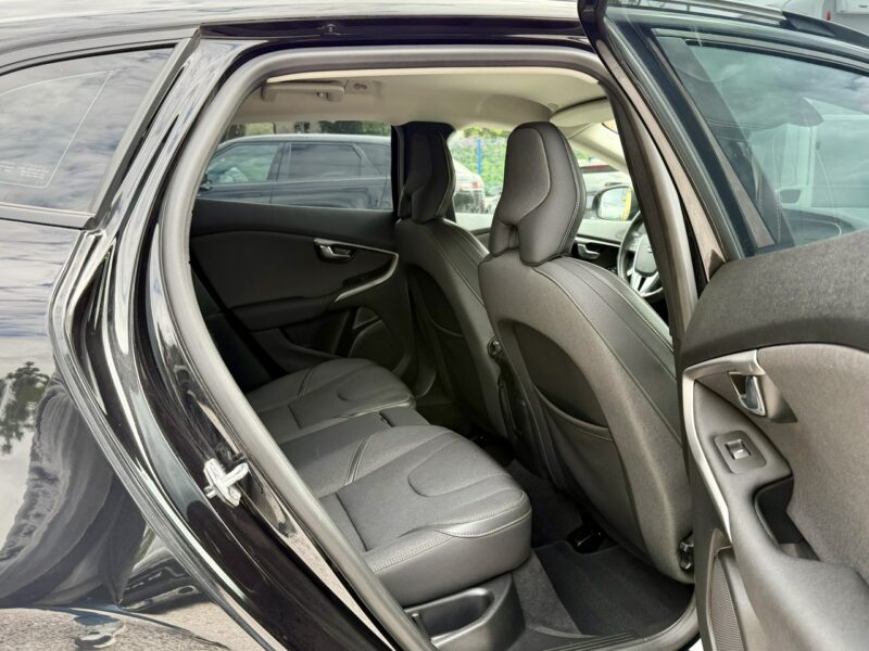 Volvo V40 Cross Country 150PS,D3,Navi,Serwis ASO,Gwarancja