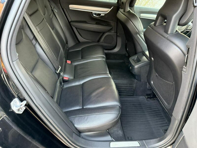 Volvo V90 Momentum 2.0 T 254KM Benzyna Aktywny Tempomat