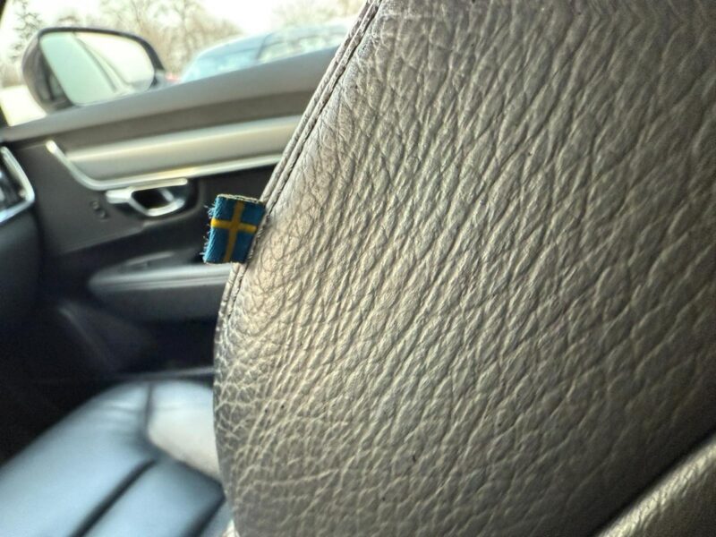 Volvo V90 Momentum 2.0 T 254KM Benzyna Aktywny Tempomat