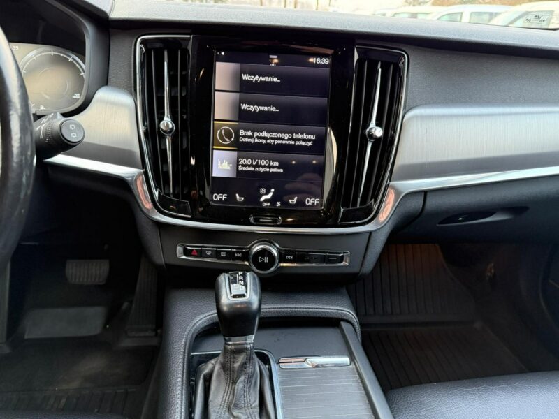 Volvo V90 Momentum 2.0 T 254KM Benzyna Aktywny Tempomat