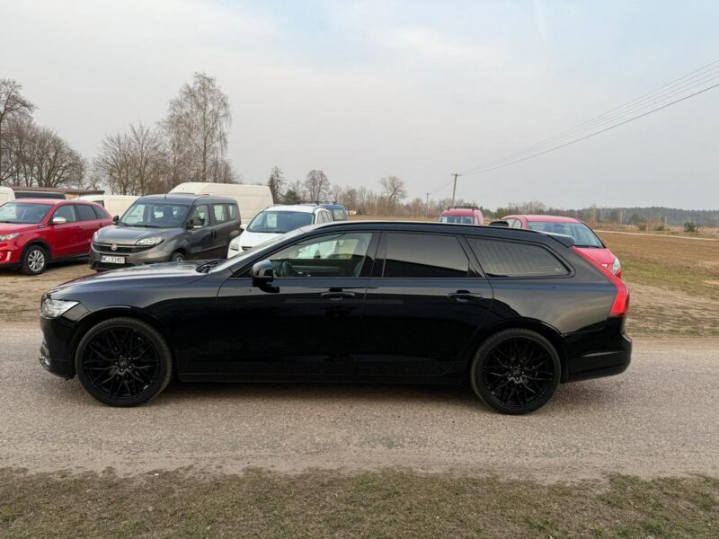 Volvo V90 Momentum 2.0 T 254KM Benzyna Aktywny Tempomat