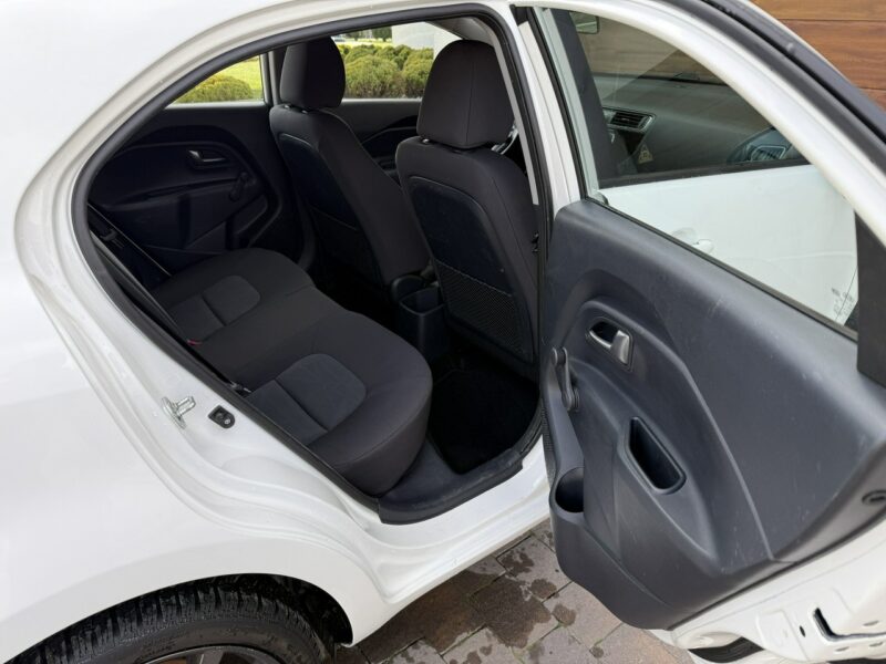 Kia Rio 16r. benzyna zadbana bezwypadkowa z Niemiec III (2011-)