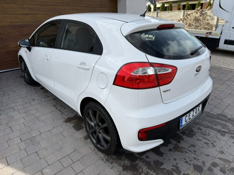 Kia Rio 16r. benzyna zadbana bezwypadkowa z Niemiec III (2011-)