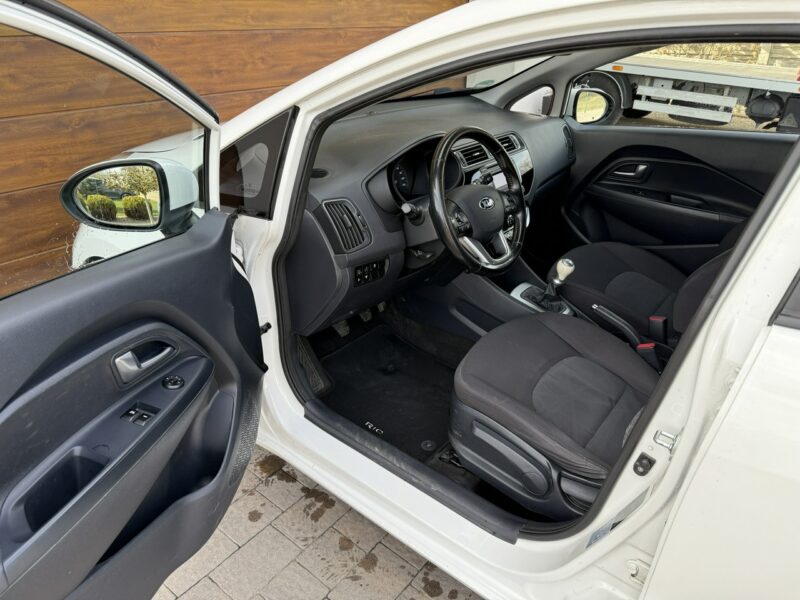 Kia Rio 16r. benzyna zadbana bezwypadkowa z Niemiec III (2011-)