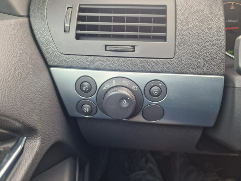 Opel Astra 1.7 CDTI 110 KM, Klimatyzacja, Alufelgi, Komputer, Xenon, Tempomat H (2004-2014)
