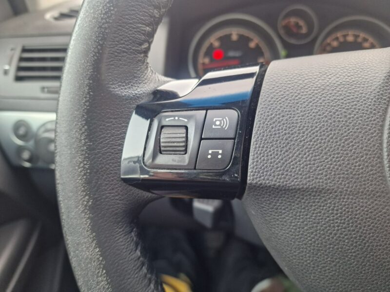 Opel Astra 1.7 CDTI 110 KM, Klimatyzacja, Alufelgi, Komputer, Xenon, Tempomat H (2004-2014)
