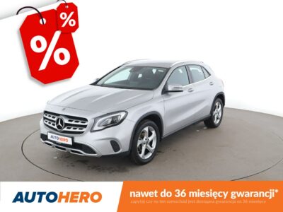 Mercedes GLA 180 Automat full LED navi kamera i czujniki parkowania