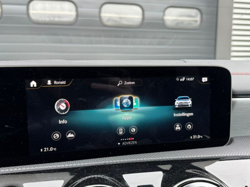 Mercedes CLA 180 Mercedes-Benz CLA 180 Shooting Brake Night Edition 2021r Pakiet AMG! I (2013-2019)