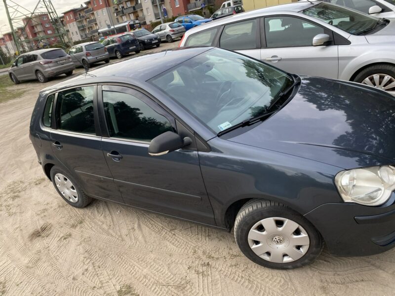 Volkswagen Polo 5 d, CLIMAtic, świeży olej i nowe hamulce, prawie nowe opony, isofix IV FL (2005-2009)