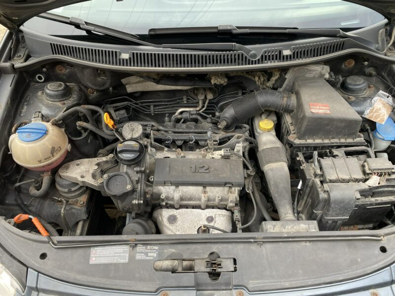 Volkswagen Polo 5 d, CLIMAtic, świeży olej i nowe hamulce, prawie nowe opony, isofix IV FL (2005-2009)