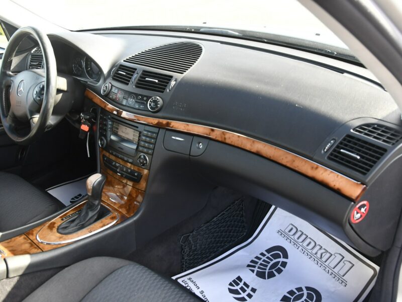 Mercedes E 240 2,6Benz DUDKI11 Automat,Tempomat.El.szyby.2 Komp.Kół.kredyt.OKAZJA W211 (2002-2009)