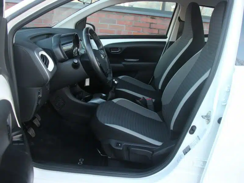 Toyota Aygo Navi*Klima*GrzaneFotele*Kamera*PanelDotyk*Esp*Led*BT*Android*Gwar VGS II (2014-)