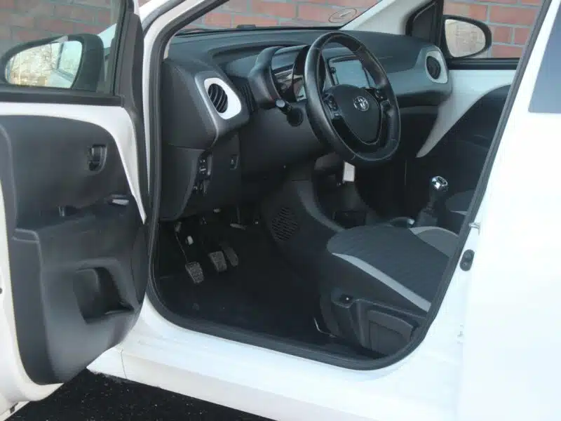 Toyota Aygo Navi*Klima*GrzaneFotele*Kamera*PanelDotyk*Esp*Led*BT*Android*Gwar VGS II (2014-)