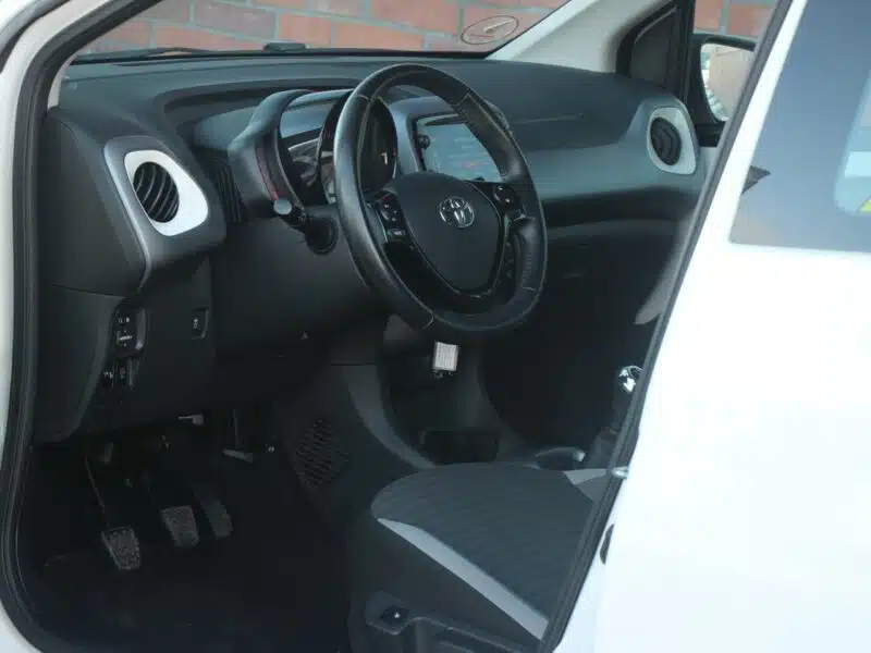 Toyota Aygo Navi*Klima*GrzaneFotele*Kamera*PanelDotyk*Esp*Led*BT*Android*Gwar VGS II (2014-)