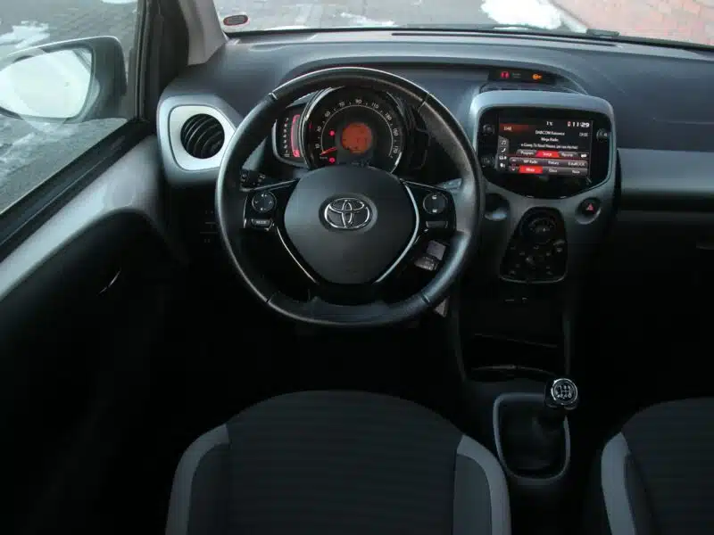 Toyota Aygo Navi*Klima*GrzaneFotele*Kamera*PanelDotyk*Esp*Led*BT*Android*Gwar VGS II (2014-)