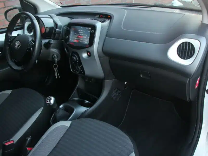 Toyota Aygo Navi*Klima*GrzaneFotele*Kamera*PanelDotyk*Esp*Led*BT*Android*Gwar VGS II (2014-)