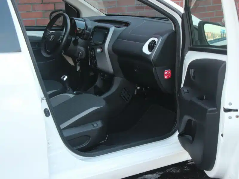 Toyota Aygo Navi*Klima*GrzaneFotele*Kamera*PanelDotyk*Esp*Led*BT*Android*Gwar VGS II (2014-)
