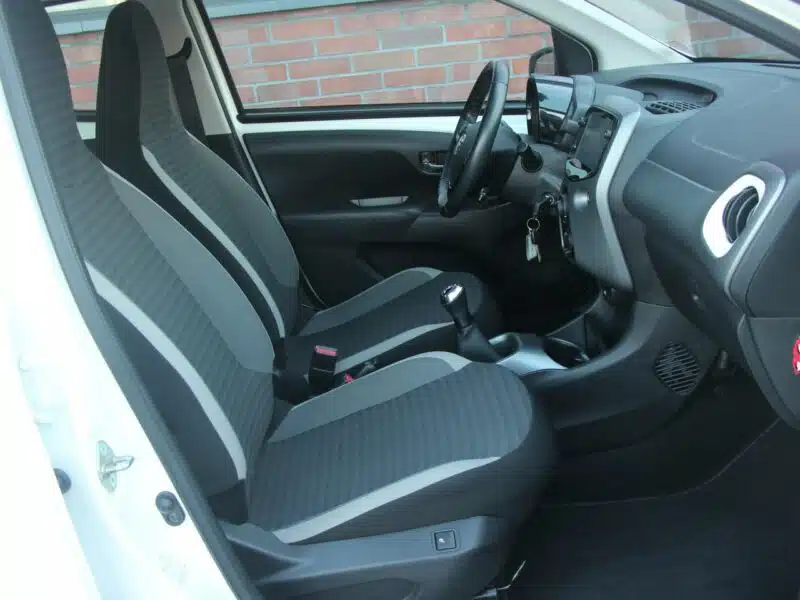 Toyota Aygo Navi*Klima*GrzaneFotele*Kamera*PanelDotyk*Esp*Led*BT*Android*Gwar VGS II (2014-)